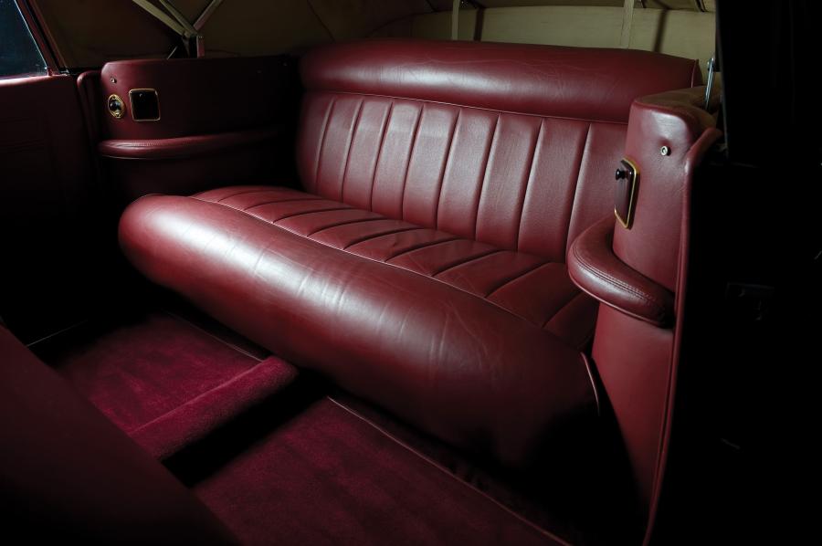 Lincoln Zephyr Continental Cabriolet 1940 года  (фото 5 из 28)